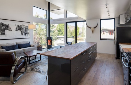 Jackson House | New Modern Mountain Views in East Jackson, WY