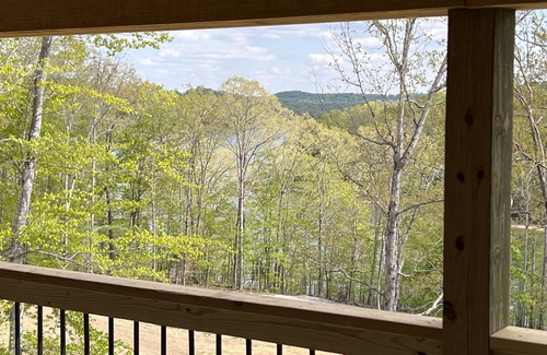 Lindseyville House | NEW Nolin Lake - Mammoth Cave area, Lake Front with Lake Access Lake Home