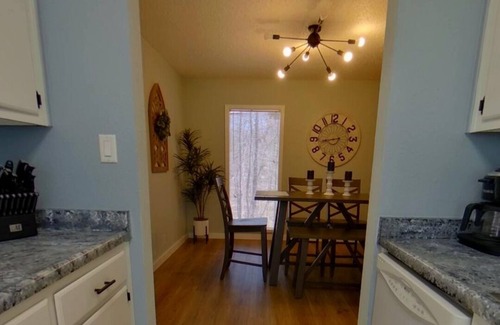 Hot Springs Village House | New*Pool Table*Hot springs Village Cozy Twnhse+Walk 2 lake*
