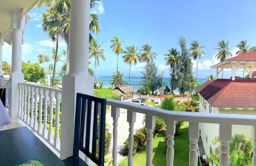 La Iglesia Condo | ❤︎ NEW ! *PROMO* Beachfront sunsets w/Starlink WIFI *WFH*❤︎n