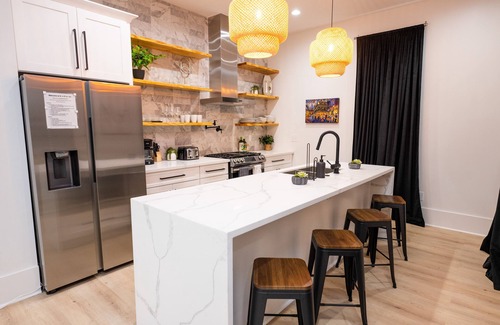Tulane - Gravier House | New Property 5bedroom 3bathroom Near the French Quarter, Caesars Superdome