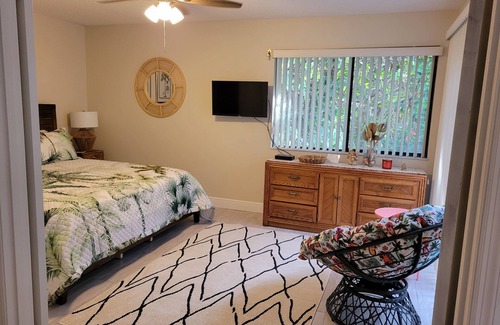 New Smyrna Beach Villa | New Remodel Tropical 2BR Villa ☆Sea Woods Development ☆ Across street from beach