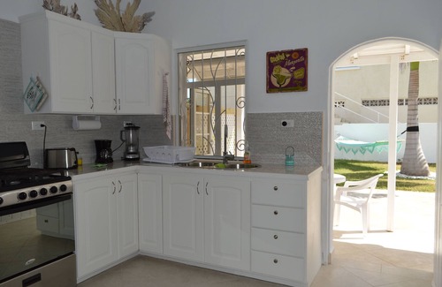 Silver Sands Apartment | NEW: Royal Palms Apartment. Ocean front, Silver Sands Beach!