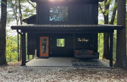 Campton Cabin | New! | Sauna | Hot Tub | King Bed | Sunset View