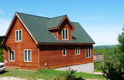 Bellaire Ski Chalet | New Secluded Chalet Great Skiing,Golfing,Boating,Relaxing