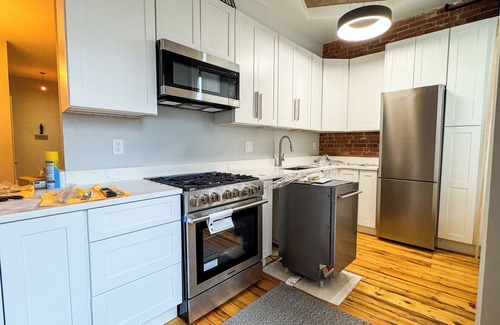Prudential - St. Botolph Condo | NEW - South End - Luxury Remodel - Walk to Everything - Desirable location