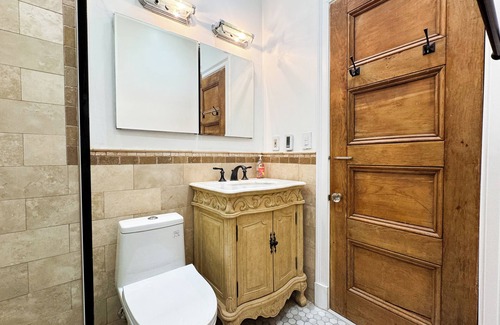 Prudential - St. Botolph Condo | NEW - South End - Luxury Remodel - Walk to Everything - Desirable location