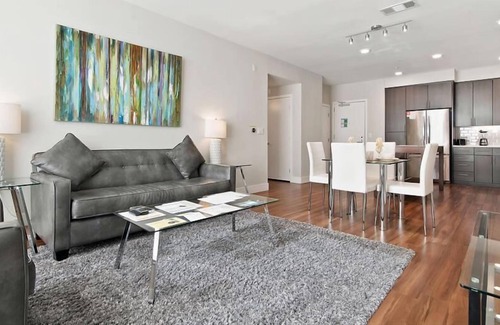 Shoreline West Apartment | New & Spacious 2BR | Free WiFi + Desk | Mountain View