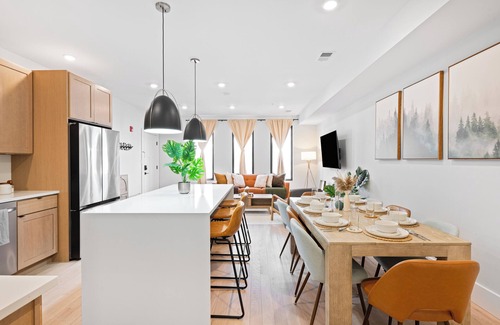 McGinley Square House | New Spacious 3BR Designer Home with Quick PATH Access to Manhattan!