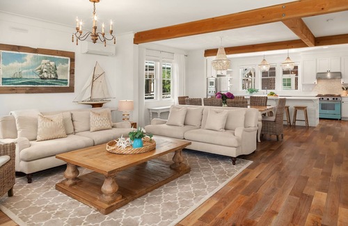 Seabrook House | *NEW* The Beach House, a 5-bedroom home with amazing oceanviews!