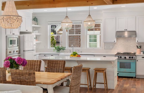 Seabrook House | *NEW* The Beach House, a 5-bedroom home with amazing oceanviews!