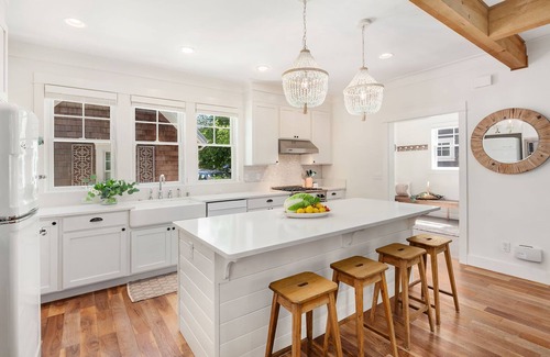 Seabrook House | *NEW* The Beach House, a 5-bedroom home with amazing oceanviews!