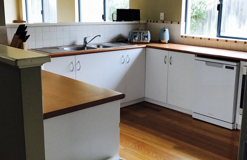 Quindalup House | *NEW* The South Wester - Home away from Home