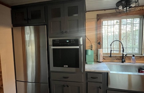 Scaly Mountain Cabin | New tiny cabin located in Scaly Mountain North CarolinanNear winery!