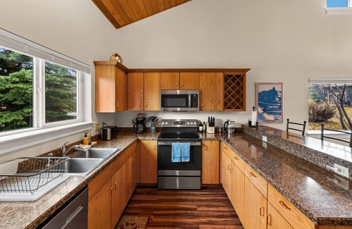 Big Sky Ski Chalet | New to Market! Big Sky Recovery Chalet