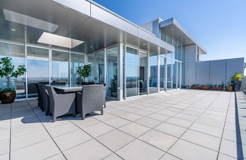 Forrest Apartment | New to VRBO: Modern 3BR Home 5 mins away from Parliament House