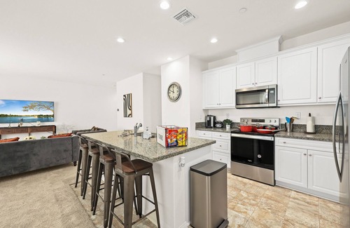 Chino Condo | New Townhouse/3BD/2.5BA
