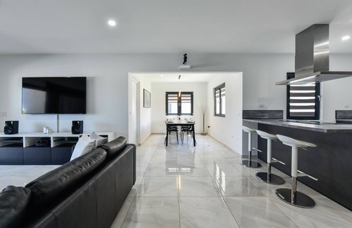 Boroncana Villa | New Villa Luel/3BR/Priv Pool/5 min to Palm Beach