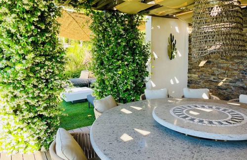 Guerrevieille Villa | New villa with enchanting sea view