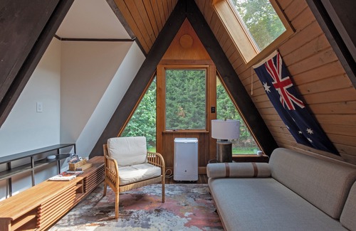 Zena House | NEW! Woodstock-Private-Exquisite-Modern A-Frame-Minimum Stays are Monthly!