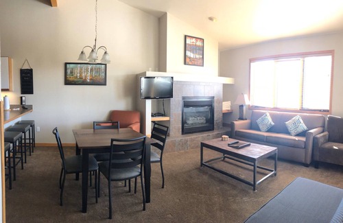 Woodmoor Condo | New Years in the Mountains with Breathtaking View