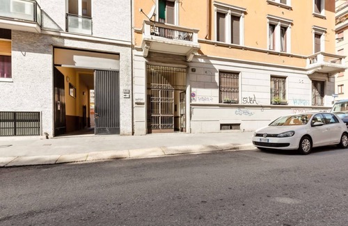 La Fontana Apartment | NEW! Your apartment in the heart of Isola!