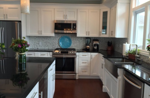 Normandy Beach House | Newer Construction-Bring your whole family and relax!
