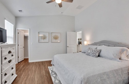 Port Royal House | Newer Home Walking/Biking Distance to Sands Beach and Port Royal Attractions!