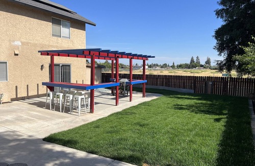 Fresno House | Newley remodeled and furnished home!