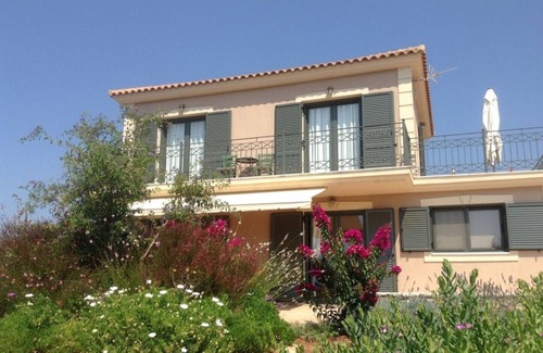 Mousata House | Newly Built and Independent Villas, with Great Sea and Mountain Views