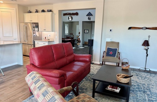 Waddell House | Newly Built family house 3-bedroom in Waddell