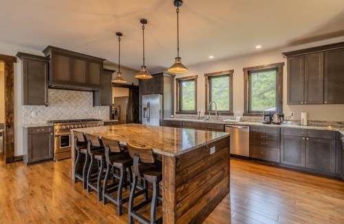 Suttons Bay House | Newly built Luxury Home in Suttons Bay 4 bedrooms/4 bathrooms