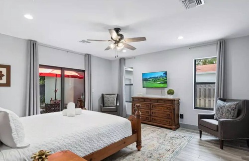 Poiciana Park II House | Newly Constructed Luxe 3BR Home Downtown | Airport