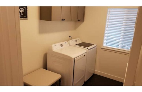 Thurston House | Newly constructed spacious home in Eugene/Springfield near UO and Autzen stadium