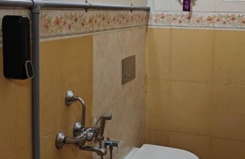Kumbakonam Apartment | Newly Furnished, Renovated , AC, Clean, Cozy 1 BHK