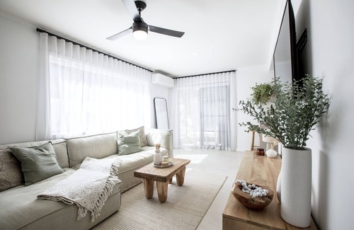 Mermaid Beach Villa | NEWLY LISTED | The Hidden Mermaid