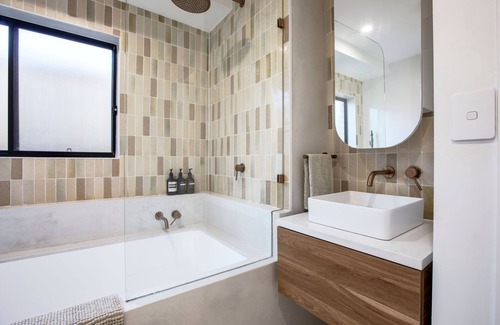 Mermaid Beach Villa | NEWLY LISTED | The Hidden Mermaid