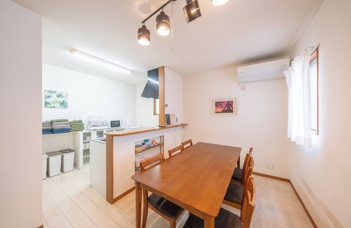 Kadena-cho House | Newly opened SALE 】Okinawa Arena Lycam is a 10-minute drive. Theater available.