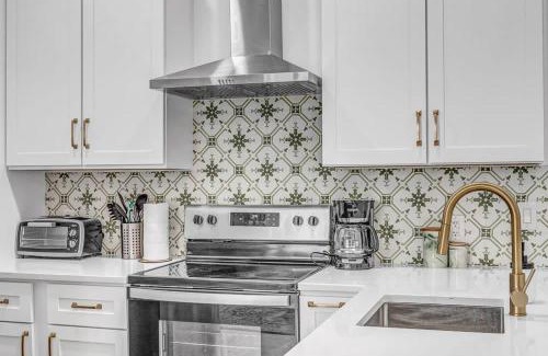 Springfield Apartment | Newly refreshed 2 BR Apt for LoZ fans