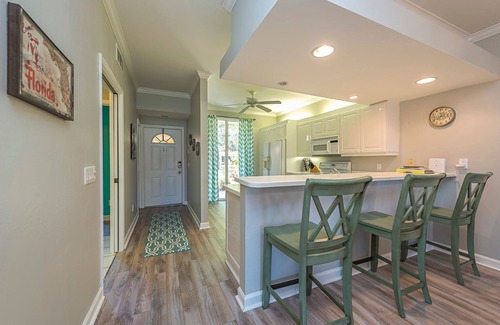 Naples Condo | Newly Remodeled 1st Floor End Unit With Gorgeous Lake Views In Falling Waters!