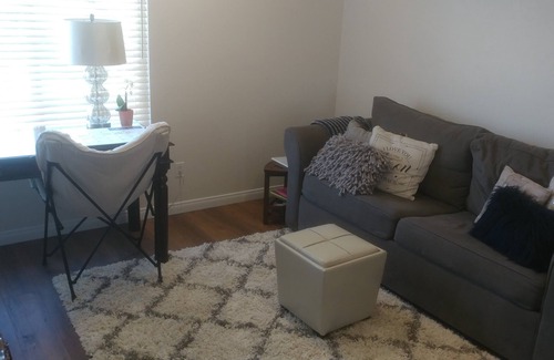 Agoura Hills House | Newly remodeled 3 bedroom 3 bath home. Only 15 minutes from Malibu beaches!