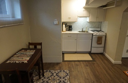 City Park West House | Newly Remodeled clean, comfy, quiet! Top Location! BikeScore 100! WalkScore96!