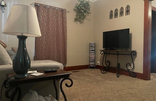 Abilene House | Newly remodeled home in historic Abilene KS. Pet Friendly