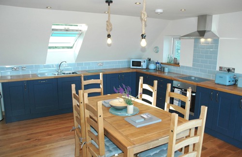Kilrenny House | Newly renovated seafront cottage with stunning 180 degree panoramic sea views