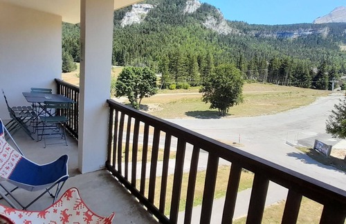 Correncon-en-Vercors Apartment | Newly renovated and well-equipped 3-room apartment at the foot of the slopes