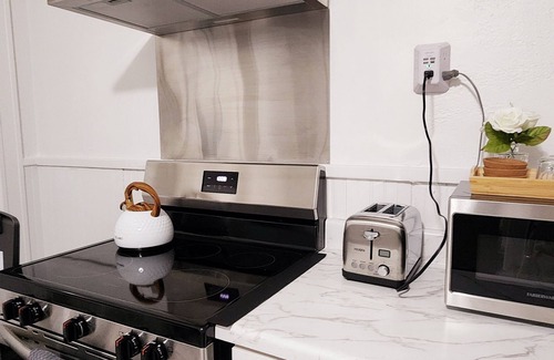 Niagara Falls Apartment | Newly renovated 2 bedroom unit