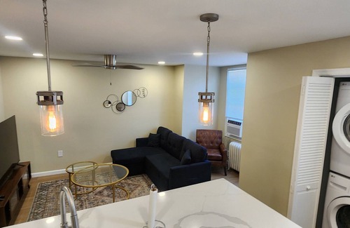 Logan - Ogontz - Fern Rock Apartment | Newly Renovated 2bedroom apartment in uptown. Jefferson Einstein Temple LaSalle