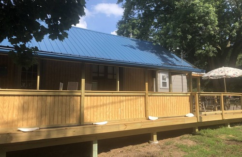 New Boston Cabin | Newly renovated cabin