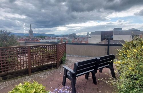 The Liberties Apartment | Newly Renovated Christchurch 1BD w/Roof Garden