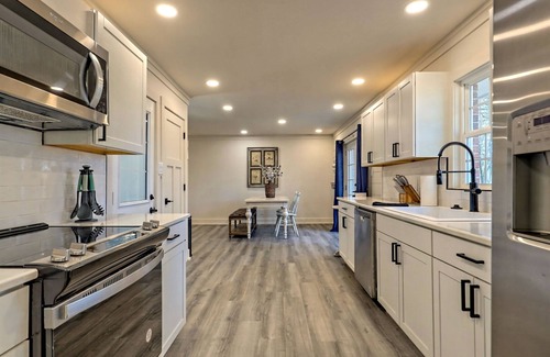 Clarkesville House | Newly Renovated Ranch Overlooking Active Pasture